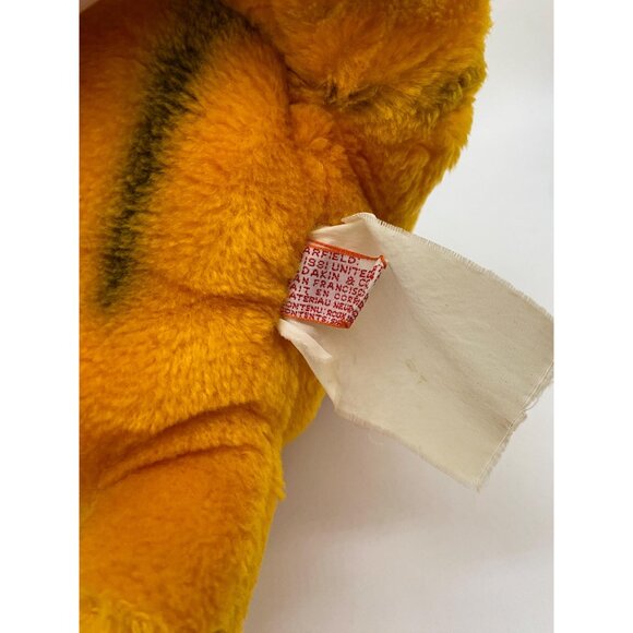 Rare 1981 Medium Sitting Garfield Plush: Vintage Cartoon Cat Collectible - Picture 8 of 9